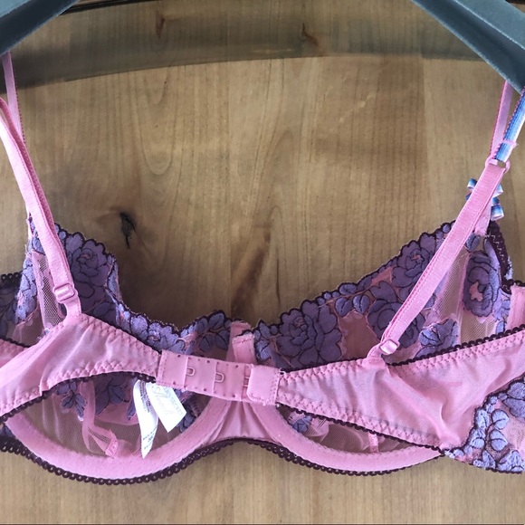 Victoria’s Secret underwire bra - Picture 2 of 10